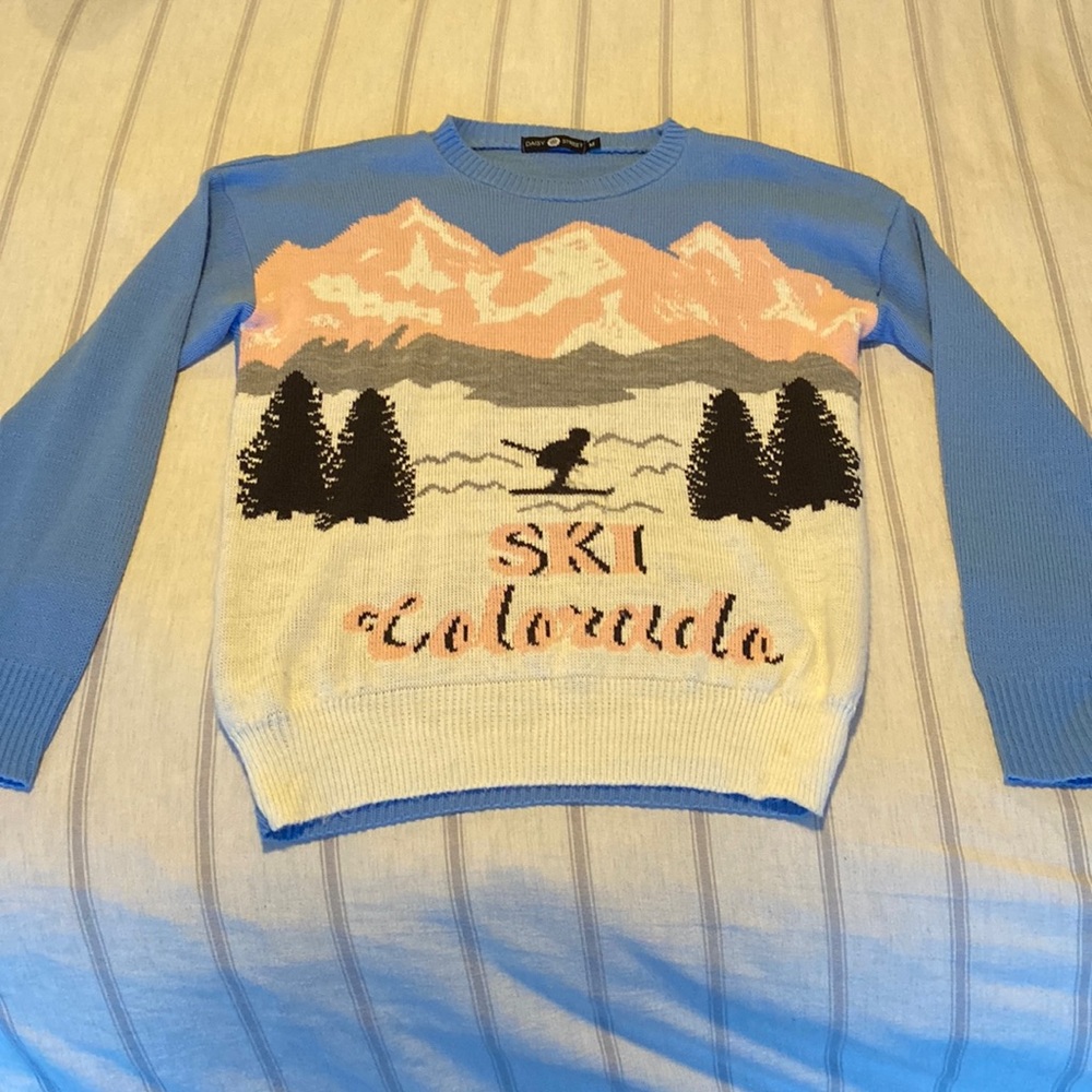 Vintage-style “Ski Colorado” Sweater